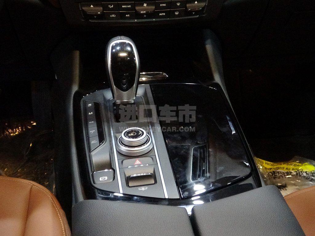 18款 3.0t 350hp 标准型